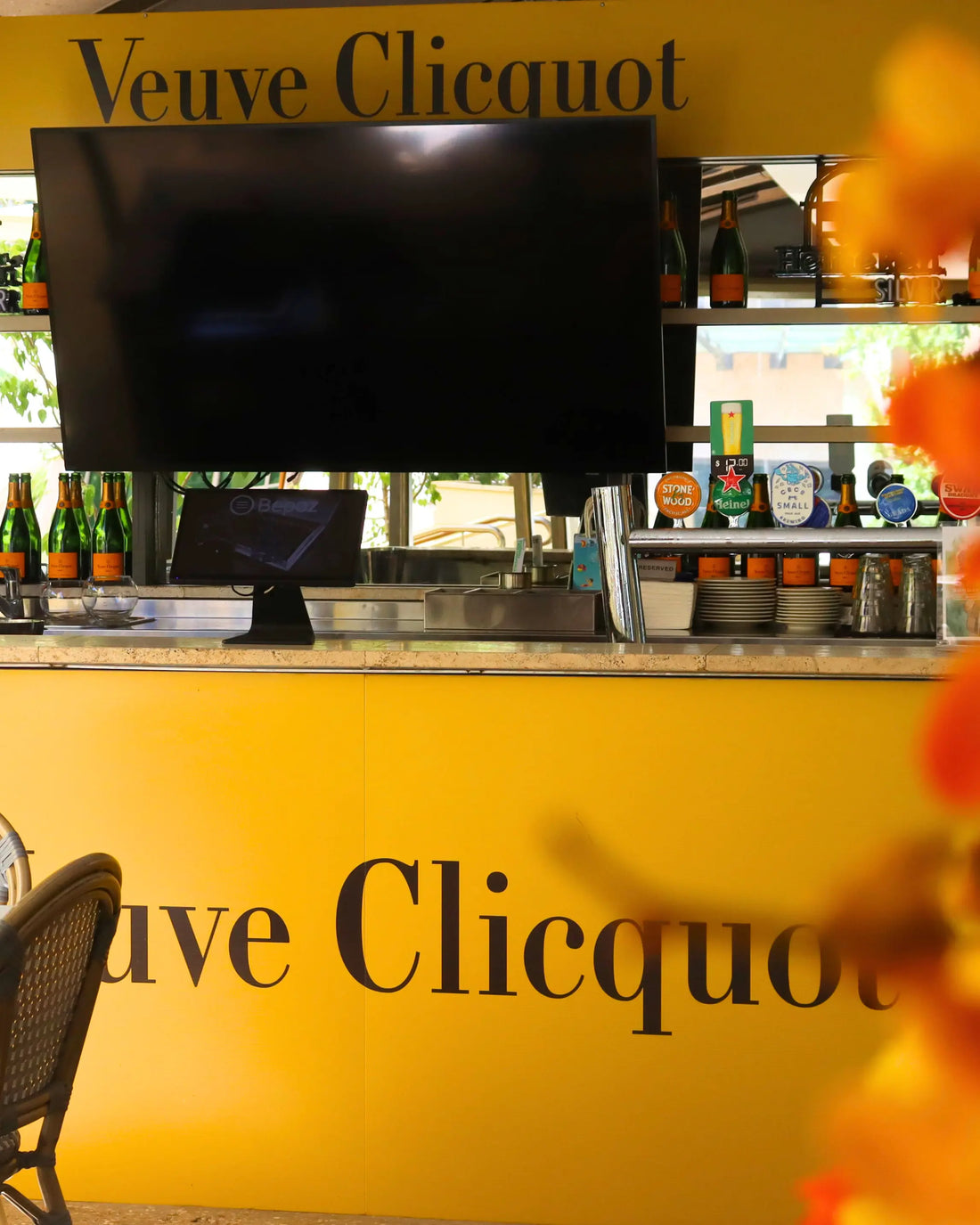 Terrace cocktail bar at Steves